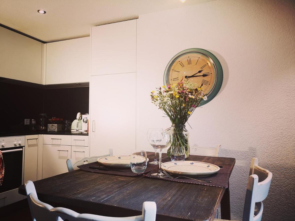 Urchige 2-Zimmerwohnung Matten  Luaran gambar